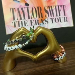 Friendship Bracelet Display Taylor Swift Swiftie Decor Hand Heart Fearless Gold